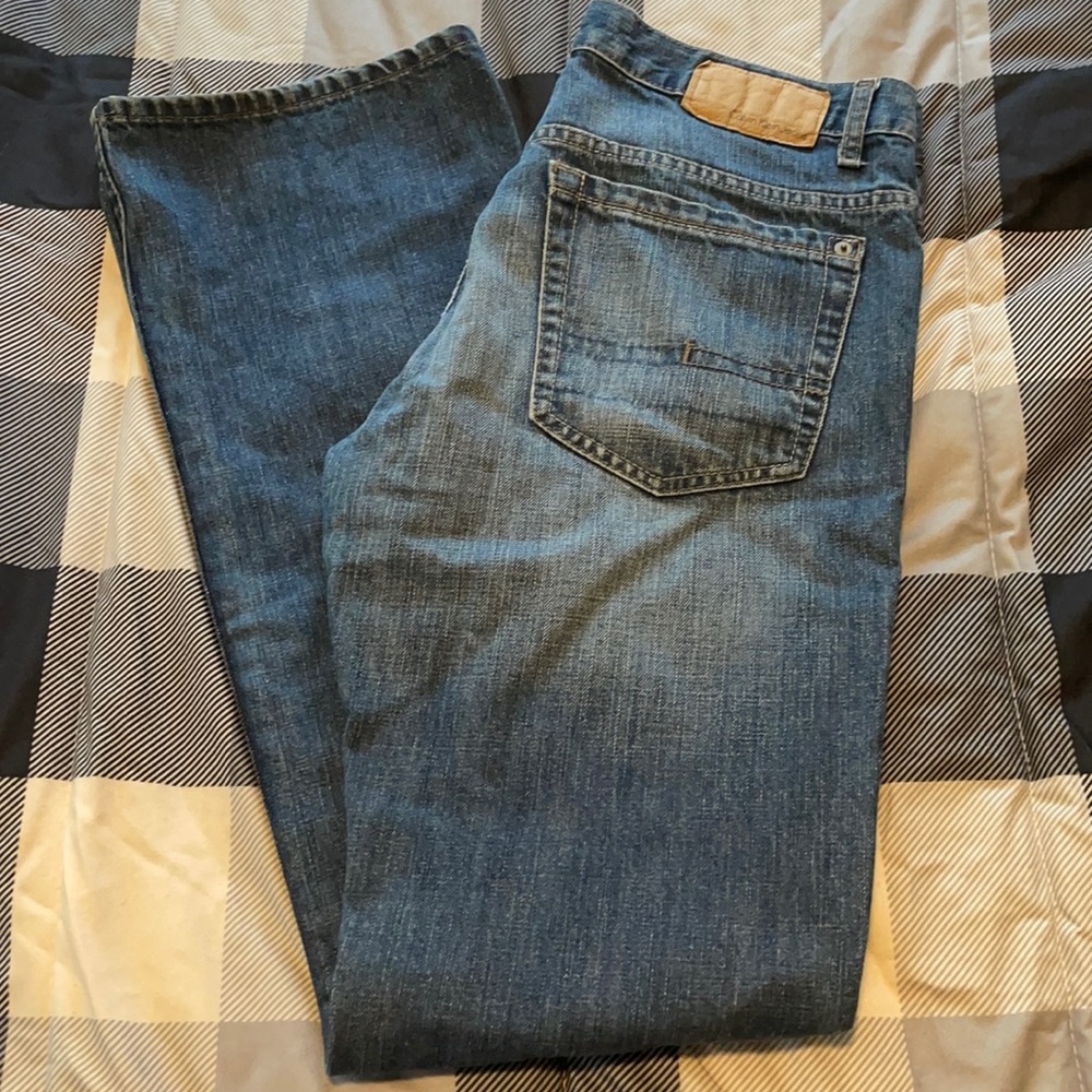 Men’s 32x32 Calvin Klein boot-cut medium wash denim jeans